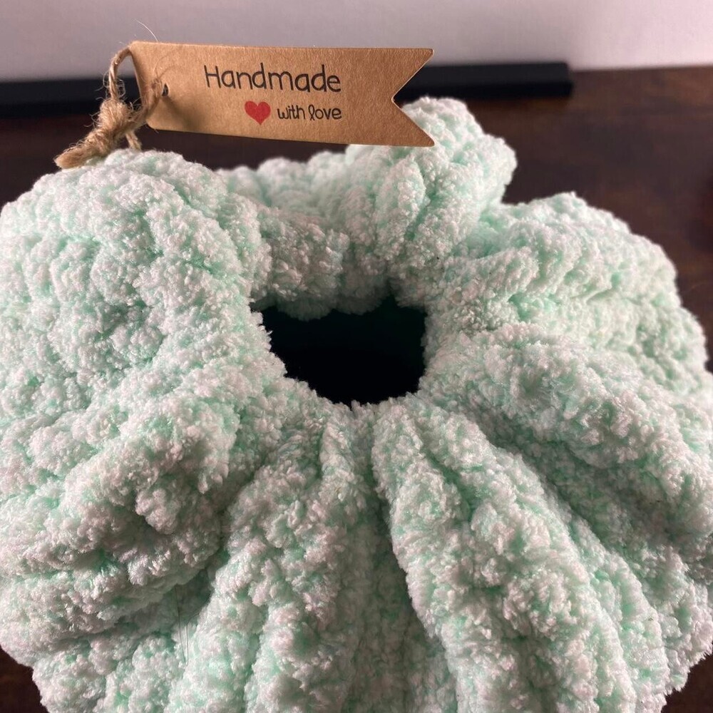Handmade Mint Green Stocking Cap - Picture 5 of 6